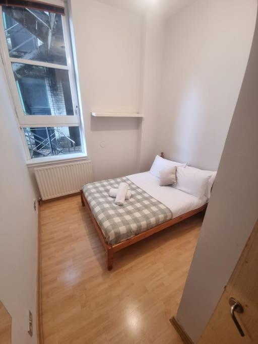 65 Renfield St 2 Bed Apartment Glasgow Buitenkant foto